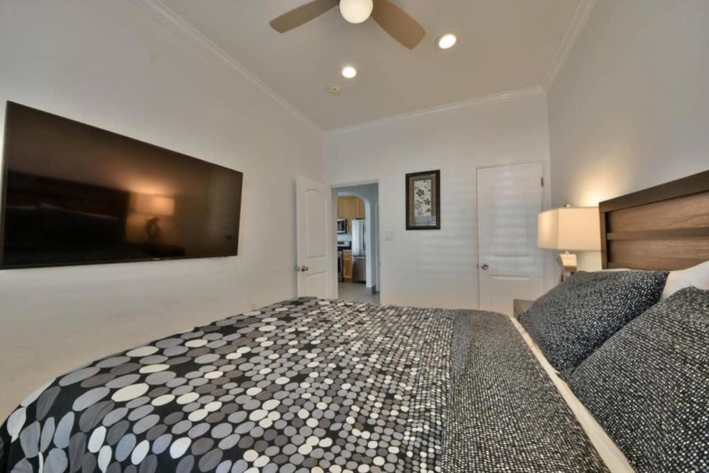 1000#1 Contemporary Home W/ Parking, Grill, & Ac! Newport Beach Eksteriør billede