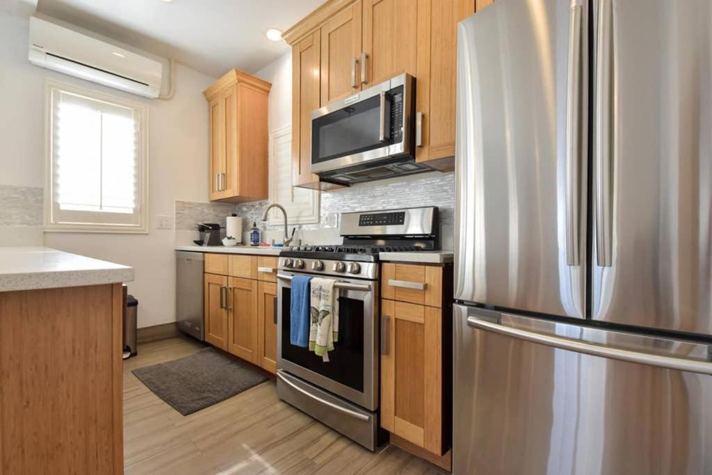 1000#1 Contemporary Home W/ Parking, Grill, & Ac! Newport Beach Eksteriør billede